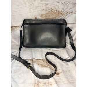 Vintage 80s Coach Swagger USA Black Cow Leather Shoulder Crossbody Purse Rare‎